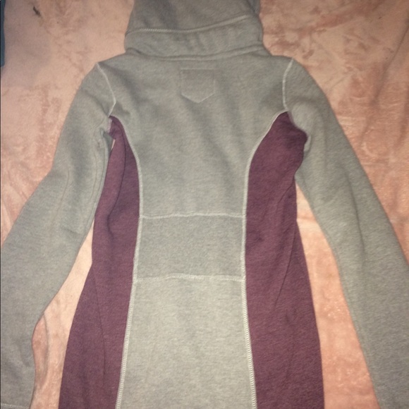 Sweaters - Picture 3 of 3